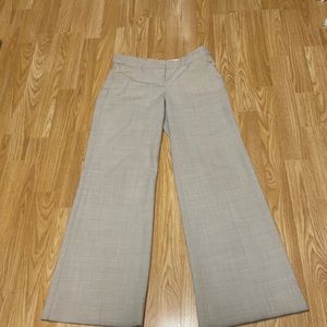 Editor Express Design Studio Wheat color Approx size 8/10